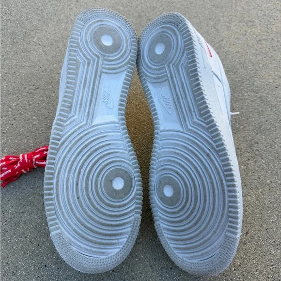 Supreme x Nike Air Force Ones - Picture 5 of 6